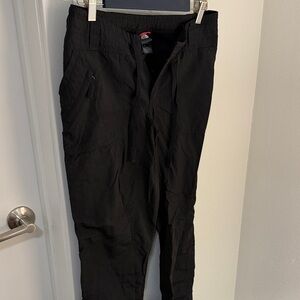 The North Face Women’s Black Cargo Pants